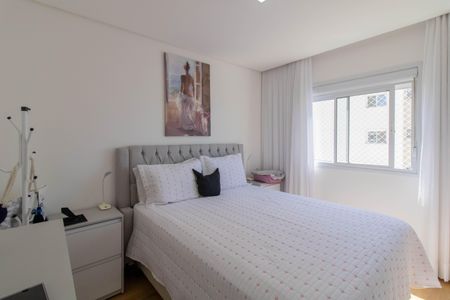 Apartamento à venda com 116m², 2 quartos e 2 vagasSuite 1