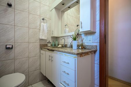 Casa à venda com 101m², 3 quartos e 2 vagasBanheiro Suíte 