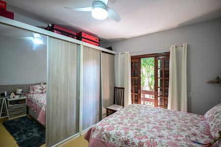 Casa à venda com 101m², 3 quartos e 2 vagasSuíte