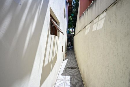 Casa à venda com 101m², 3 quartos e 2 vagasCorredor Externo