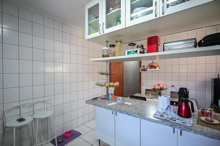 Casa à venda com 101m², 3 quartos e 2 vagasCozinha