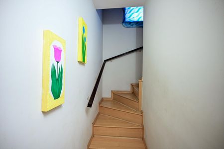 Casa à venda com 101m², 3 quartos e 2 vagasEscada