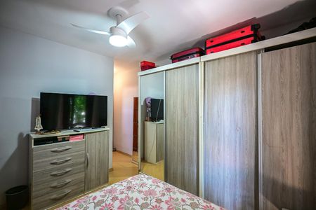 Casa à venda com 101m², 3 quartos e 2 vagasSuíte