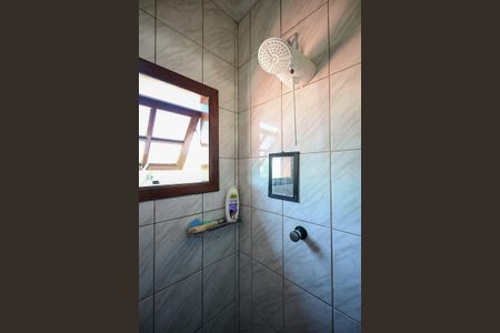 Casa à venda com 101m², 3 quartos e 2 vagasChuveiro do Banheiro 