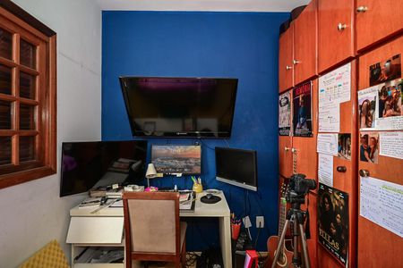 Casa à venda com 101m², 3 quartos e 2 vagasQuarto 2