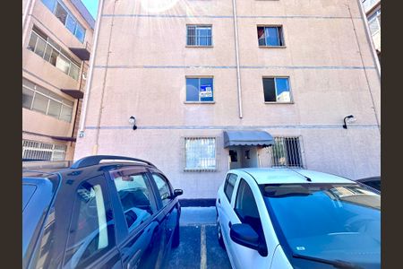 Apartamento para alugar com 77m², 1 quarto e 1 vagaPlaca instalada na fachada do imóvel 