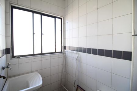 Apartamento para alugar com 50m², 2 quartos e 1 vaga Apartamento para alugar com 50m², 2 quartos e 1 vagaCozinha e Área de Serviço