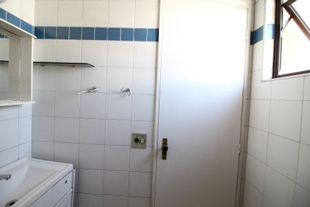 Apartamento para alugar com 50m², 2 quartos e 1 vaga Apartamento para alugar com 50m², 2 quartos e 1 vagaBanheiro