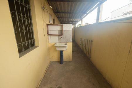 Casa para alugar com 60m², 1 quarto e 1 vagaÁrea de Serviço
