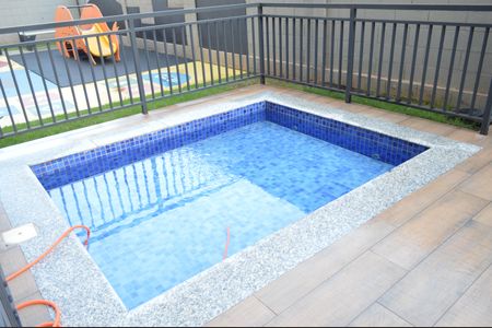Apartamento para alugar com 60m², 2 quartos e 1 vagaÁrea comum - Piscina