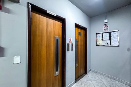 Apartamento à venda com 54m², 2 quartos e sem vaga Apartamento à venda com 54m², 2 quartos e sem vagaHall de entrada
