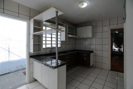 Casa para alugar com 150m², 3 quartos e 3 vagas Casa para alugar com 150m², 3 quartos e 3 vagasCozinha