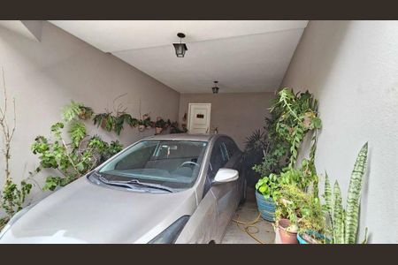 Casa à venda com 108m², 2 quartos e 1 vaga