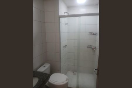 Banheiro de apartamento à venda com 2 quartos, 44m² em Jardim Boa Vista (Zona Oeste), Osasco