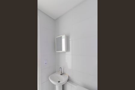 Apartamento à venda com 38m², 2 quartos e sem vaga Apartamento à venda com 38m², 2 quartos e sem vagaBanheiro