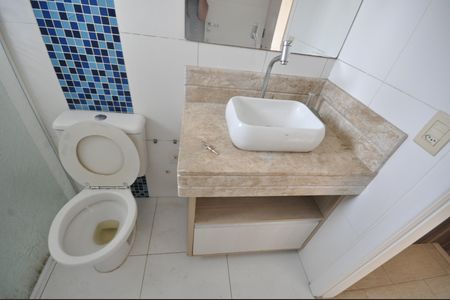 Casa à venda com 143m², 3 quartos e 3 vagasBanheiro da Suíte 1
