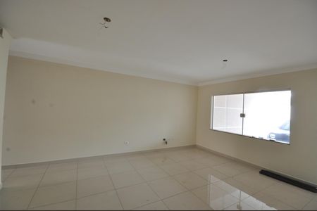 Casa à venda com 143m², 3 quartos e 3 vagasSala