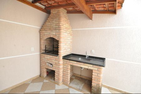 Casa à venda com 143m², 3 quartos e 3 vagasChurrasqueira