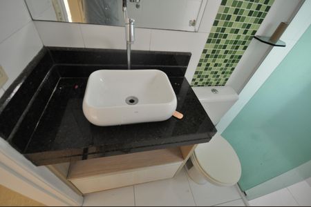Casa à venda com 143m², 3 quartos e 3 vagasBanheiro da Suíte 2