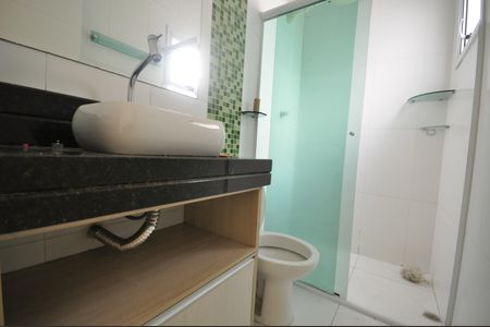 Casa à venda com 143m², 3 quartos e 3 vagasBanheiro da Suíte 2