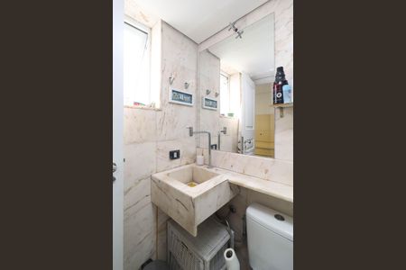 Apartamento para alugar com 63m², 2 quartos e sem vagaBanheiro