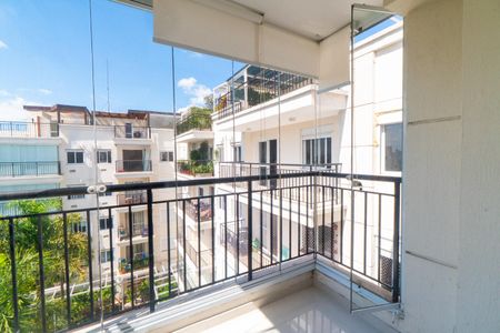 Apartamento à venda com 118m², 1 quarto e 2 vagas Apartamento à venda com 118m², 1 quarto e 2 vagasSacada da Sala