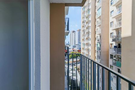 Apartamento para alugar com 37m², 2 quartos e sem vaga Apartamento para alugar com 37m², 2 quartos e sem vagaVaranda