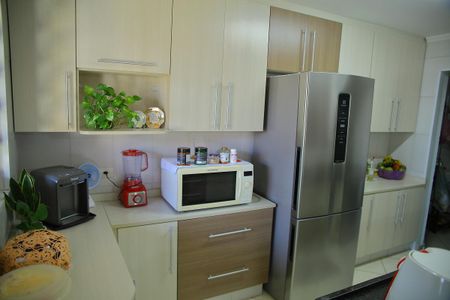 Casa à venda com 300m², 3 quartos e 4 vagasCozinha 