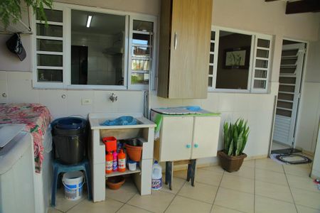 Casa à venda com 300m², 3 quartos e 4 vagasÁrea de Serviço