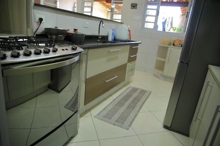 Casa à venda com 300m², 3 quartos e 4 vagasCozinha 