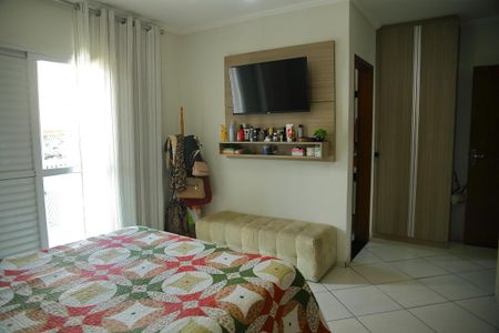 Casa à venda com 300m², 3 quartos e 4 vagasSuíte 