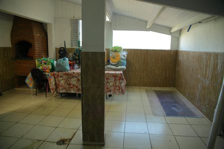 Casa à venda com 300m², 3 quartos e 4 vagasÁrea de convivência/Churrasco 