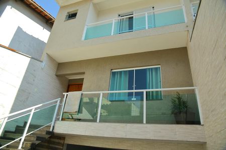 Casa à venda com 300m², 3 quartos e 4 vagasFachada/ Vista Interna 