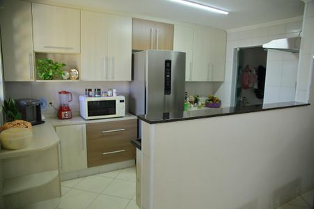 Casa à venda com 300m², 3 quartos e 4 vagasCopa/Cozinha 