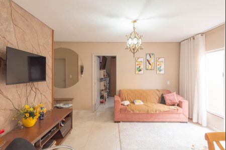 Casa para alugar com 248m², 2 quartos e 3 vagas Casa para alugar com 248m², 2 quartos e 3 vagasCasa 2-Sala