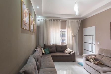 Casa para alugar com 248m², 2 quartos e 3 vagas Casa para alugar com 248m², 2 quartos e 3 vagasSala