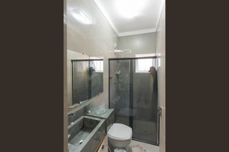 Casa para alugar com 248m², 2 quartos e 3 vagas Casa para alugar com 248m², 2 quartos e 3 vagasCasa 2- Banheiro