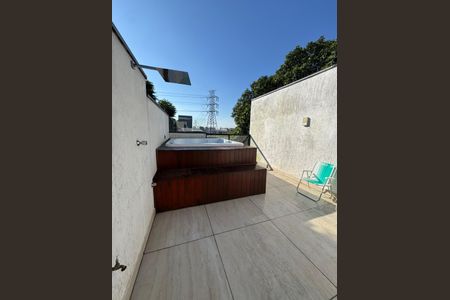 Apartamento à venda com 114m², 2 quartos e 2 vagasÁrea externa