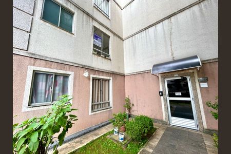 Apartamento para alugar com 45m², 2 quartos e 1 vaga Apartamento para alugar com 45m², 2 quartos e 1 vagaPlaca instalada na fachada do imóvel