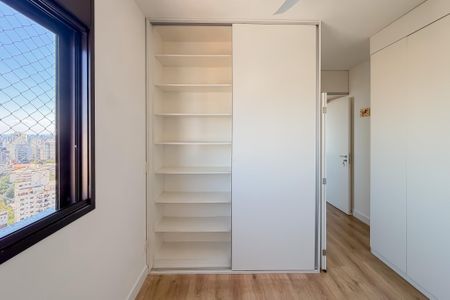 Apartamento à venda com 42m², 1 quarto e 1 vagaSuíte - Armários