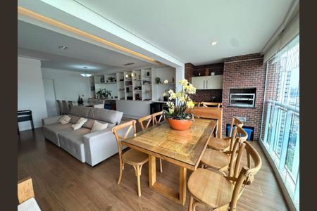 Apartamento à venda com 210m², 4 quartos e 3 vagasFoto 04