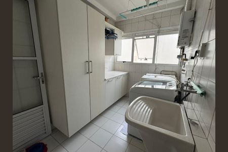 Apartamento à venda com 210m², 4 quartos e 3 vagasFoto 01