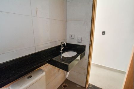 Apartamento à venda com 69m², 3 quartos e 1 vaga Apartamento à venda com 69m², 3 quartos e 1 vagaBanheiro Corredor