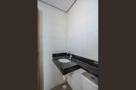 Apartamento à venda com 69m², 3 quartos e 1 vaga Apartamento à venda com 69m², 3 quartos e 1 vagaBanheiro da Suíte