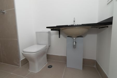 Apartamento à venda com 110m², 2 quartos e 2 vagas Apartamento à venda com 110m², 2 quartos e 2 vagasBanheiro da Suíte 1