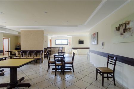 Apartamento à venda com 86m², 3 quartos e 2 vagas Apartamento à venda com 86m², 3 quartos e 2 vagasÁrea comum - Salão de festas
