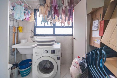 Apartamento à venda com 86m², 3 quartos e 2 vagas Apartamento à venda com 86m², 3 quartos e 2 vagasÁrea de Serviço