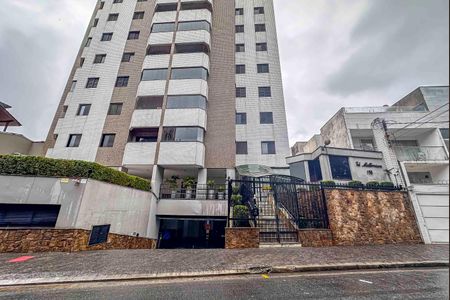Apartamento à venda com 86m², 3 quartos e 2 vagas Apartamento à venda com 86m², 3 quartos e 2 vagasFachada e portaria