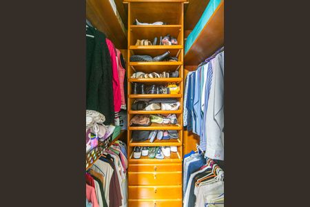 Apartamento à venda com 86m², 3 quartos e 2 vagas Apartamento à venda com 86m², 3 quartos e 2 vagasCloset do Quarto 3