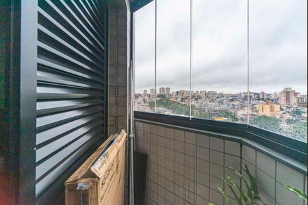 Apartamento à venda com 86m², 3 quartos e 2 vagas Apartamento à venda com 86m², 3 quartos e 2 vagasVaranda do Quarto 3